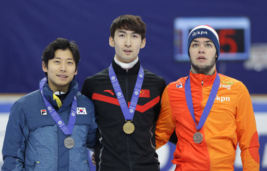 同时也为他 同时也为他